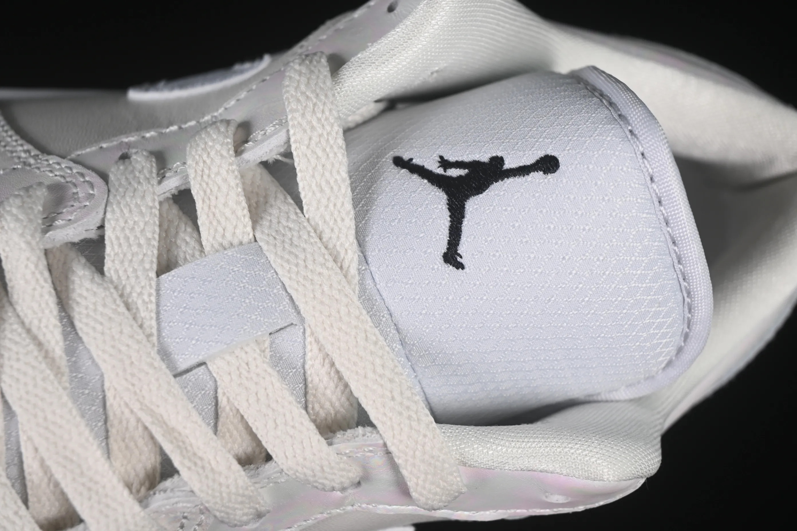 All categories Air Jordan Jordan series basketball shoes Air Jordan 1 Low G version pure original Air Jordan 1 Low "Year of the Snake 2025" AJ1 Joe 1 off-white fantasy pearlescent low-top cultural basketball shoes HF4080-001